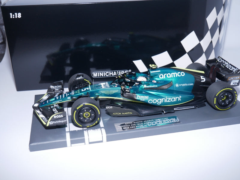 ギャラリービューアに画像をロードする, ASTON MARTIN F1 AMR22 TEAM ARAMCO COGNIZART N 5 ABU DHABI GP LAST RACE 2022 SEBASTIAN VETTEL - GREEN BLACK /Minichamps 1/18 ミニカー