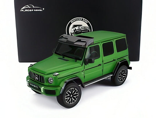 メルセデス ベンツ Gクラス G63 AMG (W463) 4x4 2023 ヘルマグノグリーン/ Almost-Real 1/18 ミニカー