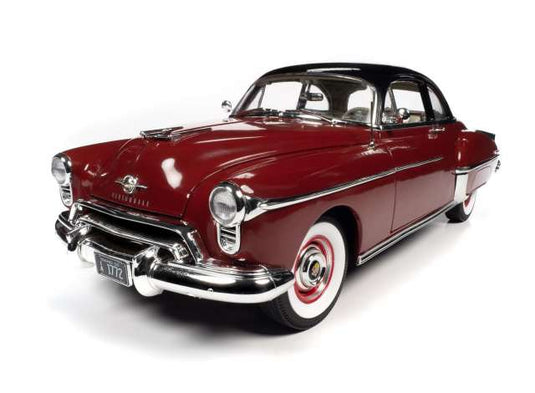 1950 Oldsmobile 88 ホリデークーペ チャリオットレッド ミニカー / AMERICAN MUSCLE 1/18