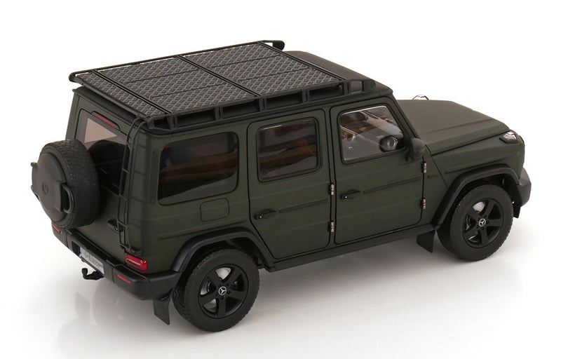 ギャラリービューアに画像をロードする, Mercedes G 500 (W465) プロフェッショナルライン 2024 Mercedes特注モデル/ Norev 1/18 ミニカー