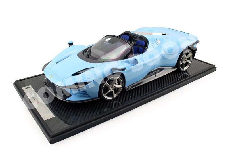 ギャラリービューアに画像をロードする, 【予約】Ferrari Daytona SP3 Serie Icona オープンルーフ アズーロラプラタ/ BBR 1/12 7台限定ミニカー