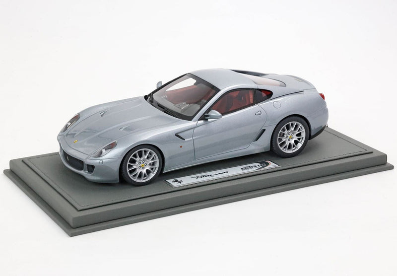 ギャラリービューアに画像をロードする, 【予約】Ferrari 599 GTB Fiorano 2006 オートマチックギア Made In Italy チタングレー ボルドーインテリア/ BBR 1/18 72台限定ミニカー