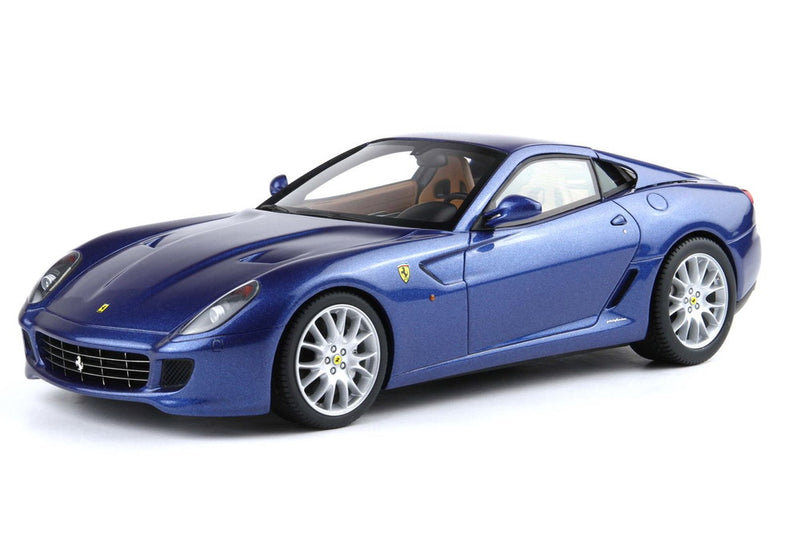 ギャラリービューアに画像をロードする, 【予約】Ferrari 599 GTB Fiorano 2006 マニュアルギア Made In Italy ブルーミラボー クオイオカラーインテリア/ BBR 1/18 72台限定ミニカー