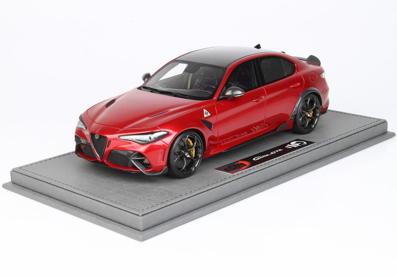 ギャラリービューアに画像をロードする, 【予約】Alfa Romeo Giulia GTA ロッソGTA ゴールドブレーキ ブラックシートベルト/ BBR 1/18 100台限定ミニカー