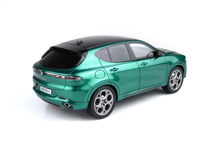 ギャラリービューアに画像をロードする, 【予約】Alfa Romeo Tonale Tributo プラグインハイブリッド グリーンモントリオール/ BBR 1/18 52台限定ミニカー