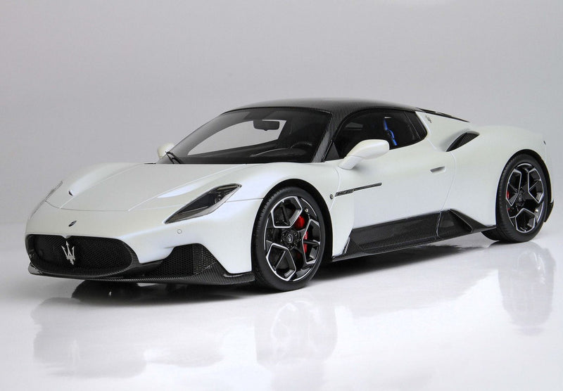 ギャラリービューアに画像をロードする, 【予約】Maseratiマセラティ MC20 Bianco Audace Carbon Roof 限定120台 / BBR 1/18 ミニカー