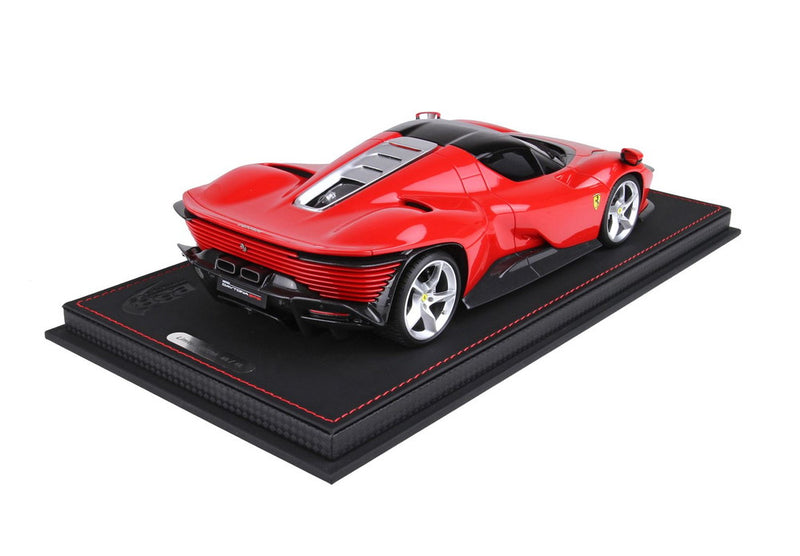 ギャラリービューアに画像をロードする, 【予約】Ferrari Daytona SP3 Iconaシリーズ クローズドルーフ ロッソコルサ322/ BBR 1/18 50台限定ミニカー