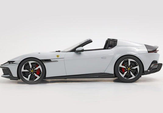 Ferrari 12Cilindri Spider アークティックホワイト シルバー グロスブラックホイール/ BBR 1/18 24台限定ミニカー