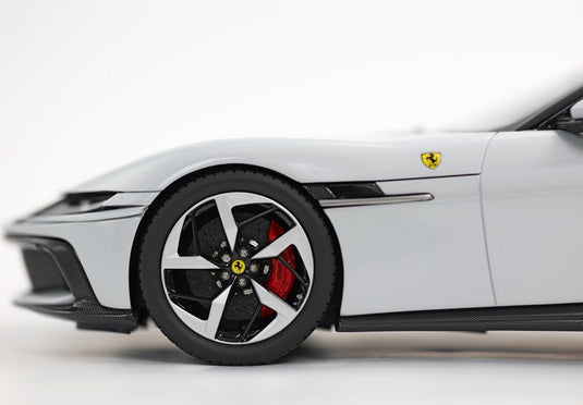 Ferrari 12Cilindri Spider アークティックホワイト シルバー グロスブラックホイール/ BBR 1/18 24台限定ミニカー