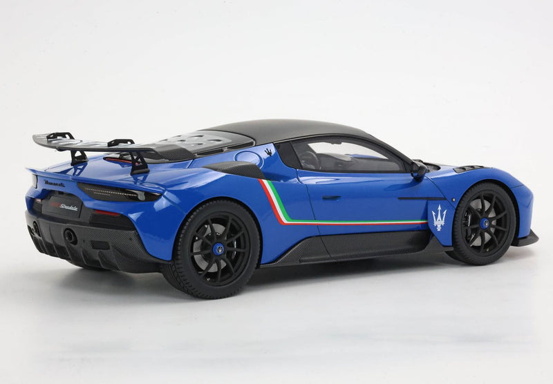 ギャラリービューアに画像をロードする, 【予約】2026年発売予定Maserati GT2 Stradale ブルーインフィニート イタリアンストライプ/ BBR 1/18 ミニカー