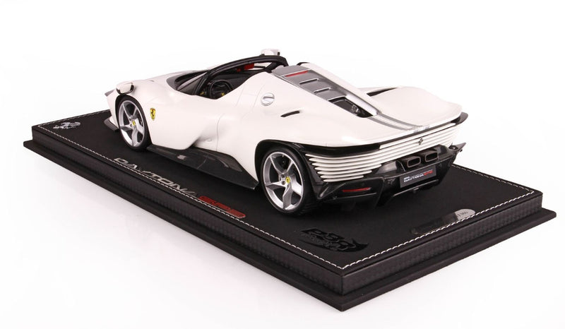 ギャラリービューアに画像をロードする, Ferrariフェラーリ Daytona SP3 Icona Series White /BBR 1/18 ミニカー