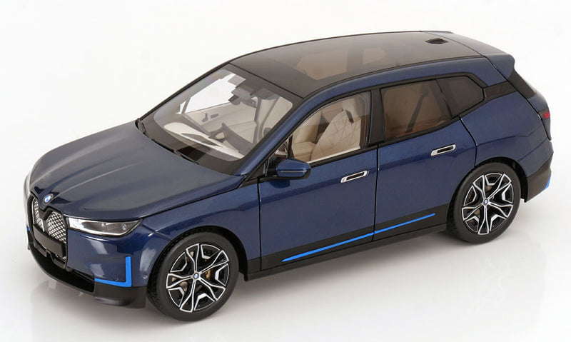 ギャラリービューアに画像をロードする, BMW iX 2022/ MINICHAMPS 1/18 ミニカー