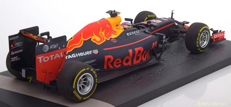 ギャラリービューアに画像をロードする, Red Bull TAG Heuer RB12 スペインGP優勝 Verstappen 2016 限定1670個/ MINICHAMPS 1/18 ミニカー