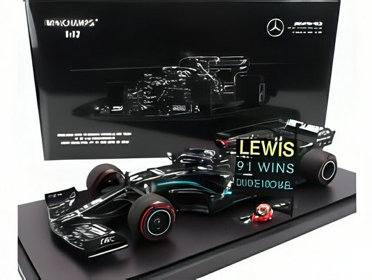 メルセデス GP F1 W11 EQ パフォーマンス チーム AMG ペトロナス モータースポーツ N 44 ワールドチャンピオン アイフェルGP 優勝 (91勝目) ルイス ハミルトン 2020 ミハエル シューマッハ ヘルメット ピットボード付き ショーケース付き ブラック グリーン/ MINICHAMPS 1/12 111台限定ミニカー