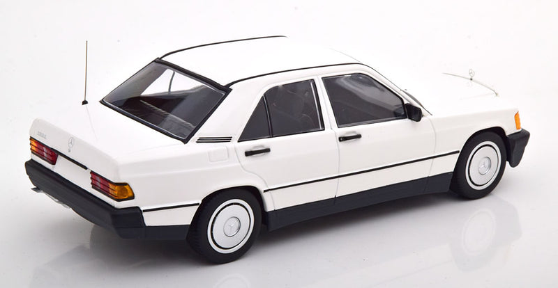 ギャラリービューアに画像をロードする, Mercedes 190E W201 1982 限定702個/ MINICHAMPS 1/18 ミニカー