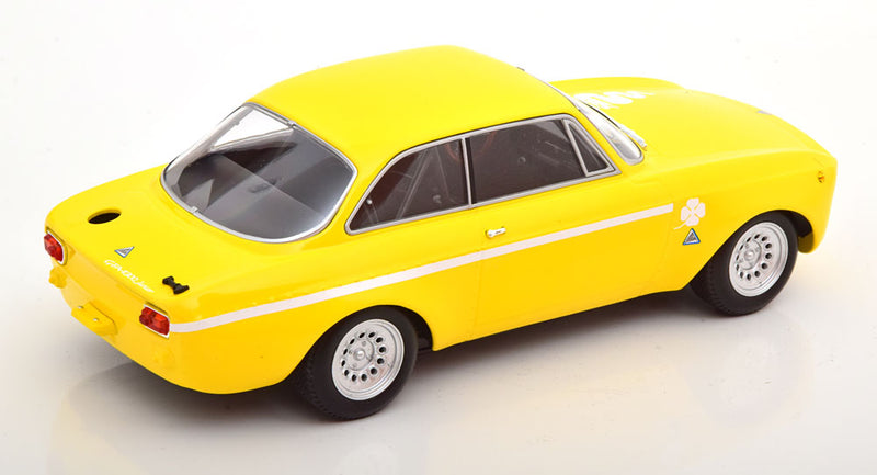 ギャラリービューアに画像をロードする, Alfa Romeo GTA 1300 Junior 1971 限定350個/ MINICHAMPS 1/18 ミニカー