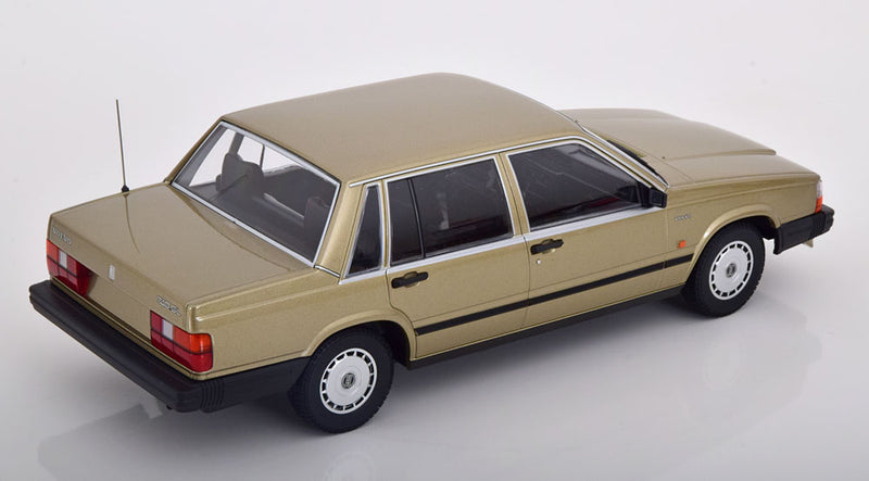 ギャラリービューアに画像をロードする, Volvo 740 GL セダン 1986 限定900個/ MINICHAMPS 1/18 ミニカー