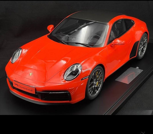 Porscheポルシェ 911 Carrera 4S Type 992 2020 Lava Orange 1/8 Minichamps
