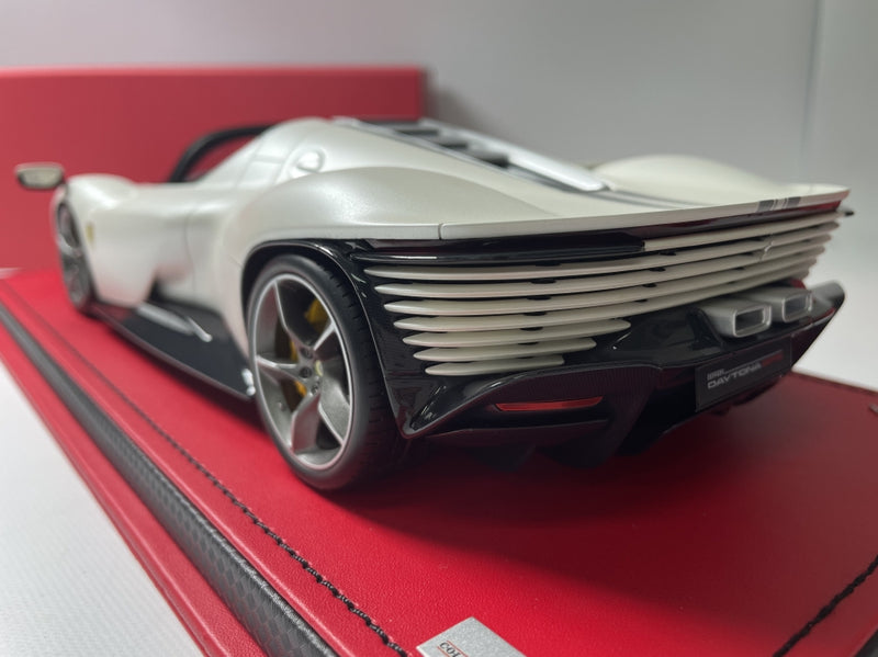 ギャラリービューアに画像をロードする, Ferrariフェラーリ Daytona SP3 Pearl White /MRコレクション 1/18 ミニカー