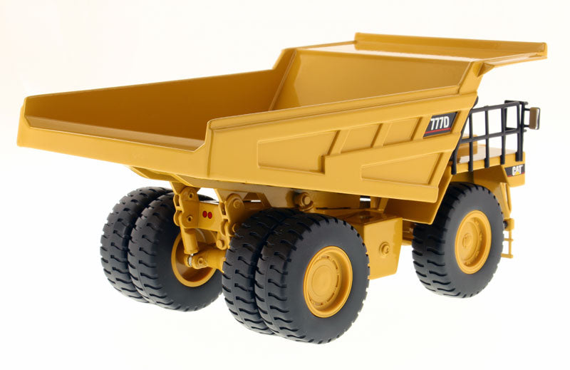 ギャラリービューアに画像をロードする, Caterpillar 777D オフハイウェイ ダンプトラック - コアクラシックシリーズ 掘削機 / Diecast Masters 1/50 建設機械模型 工事車両