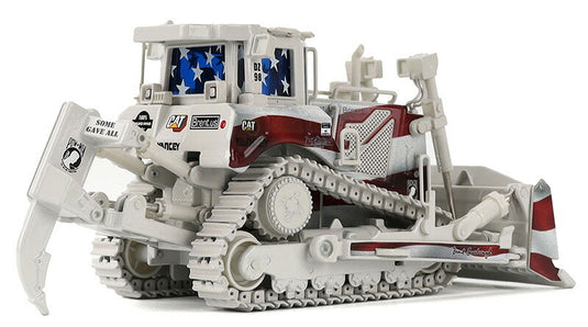 Brent Scarbrough & Co. - Caterpillar D8T ブルドーザー (愛国仕様デコレーション) ブルドーザ / Diecast Masters 1/50 建設機械模型 工事車両