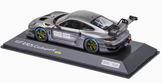 ポルシェディーラーモデルPorsche 911 GT2 RS Clubsport 25 /Spark 1/43 ミニカー