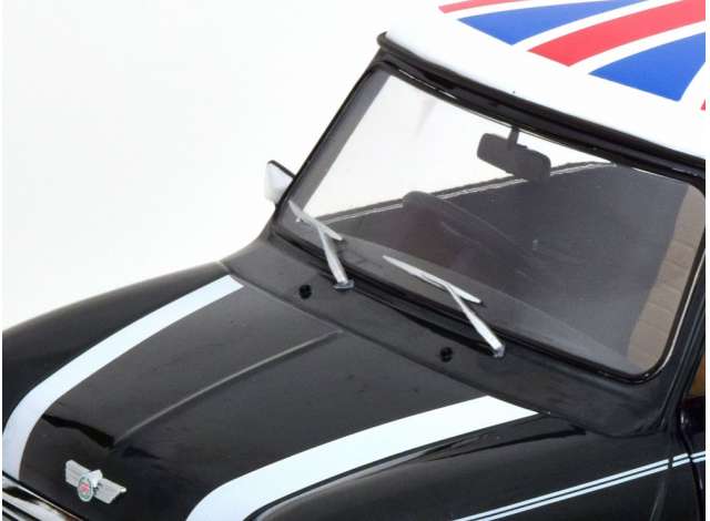 ギャラリービューアに画像をロードする, Mini Cooper with Union Jack, green/white/KK-SCALE 1/12ミニカー