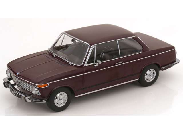 ギャラリービューアに画像をロードする, 1971 BMW 2002 ti 1.Serie, darkred/KK-SCALE 1/18ミニカー