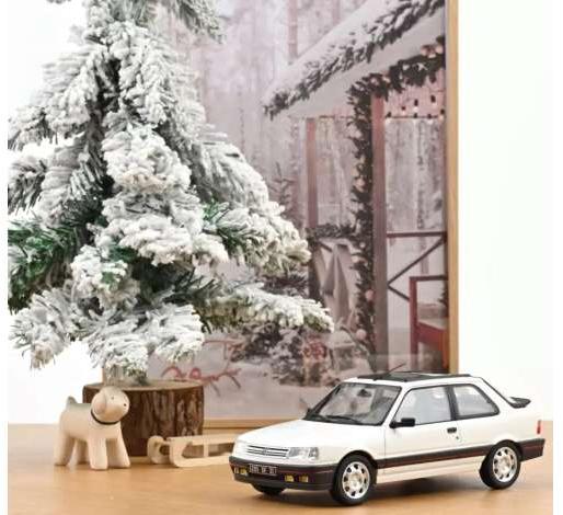 1987 プジョー 309 GTI メイジェホワイト/ Norev 1/18 ミニカー
