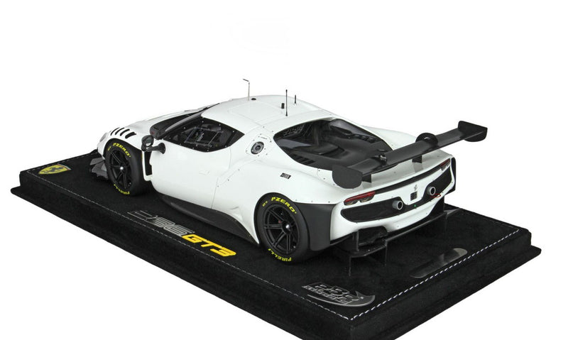 ギャラリービューアに画像をロードする, Ferrari 296 GT3 2022 - Cerchi Nero OpacoBianco Avus/BBR 1/18ミニカー
