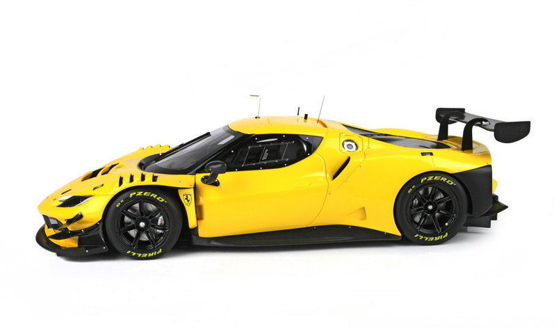 ギャラリービューアに画像をロードする, Ferrari 296 GT3 2022 - Cerchi Nero LucidoGiallo Modena/BBR 1/18ミニカー