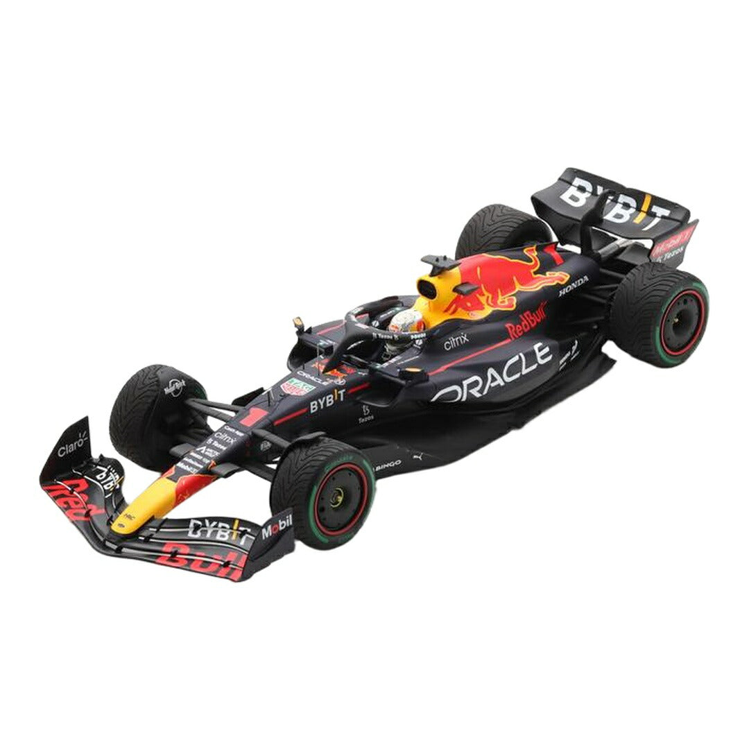 スパーク 1/18 レッドブル F1 RB18 2022 日本GP 優勝 M