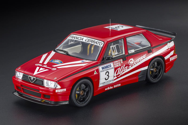 ギャラリービューアに画像をロードする, ALFA ROMEO 75 ターボ エヴォルツィオーネ IMSA 3号車 1989年ジロ・デ・イタリア優勝 ドライバー:ダリオ・チェラート/ジョルジョ・フランチア/ジュゼッペ・チェッリ レッド/ホワイト/TOPMARQUES 1/18ミニカー
