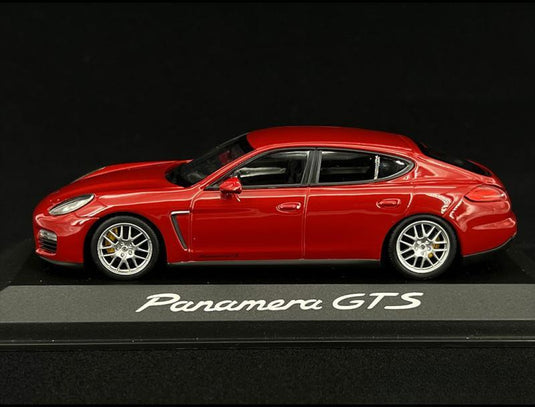 Porscheポルシェディーラーモデル Panamera GTS 2014 carmine red 1/43 Minichamps