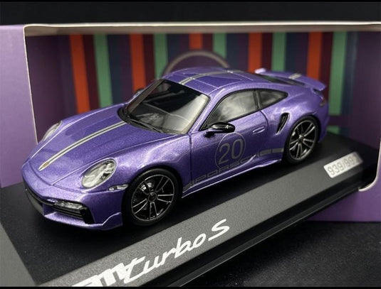 Porscheポルシェディーラーモデル 911 Turbo S Type 992 2021 20th Anniversary China Violet Blue Metallic 1/43 Minichamps