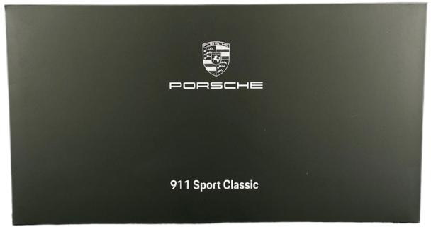 ギャラリービューアに画像をロードする, Porscheポルシェディーラーモデル 911 Sport Classic 992 Type 2022 oak green metallic 1/18 Spark