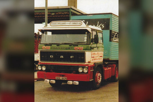 Evans & Williams DAF 2800 冷凍トレーラー トラック / WSI 1/50 建設機械模型 工事車両