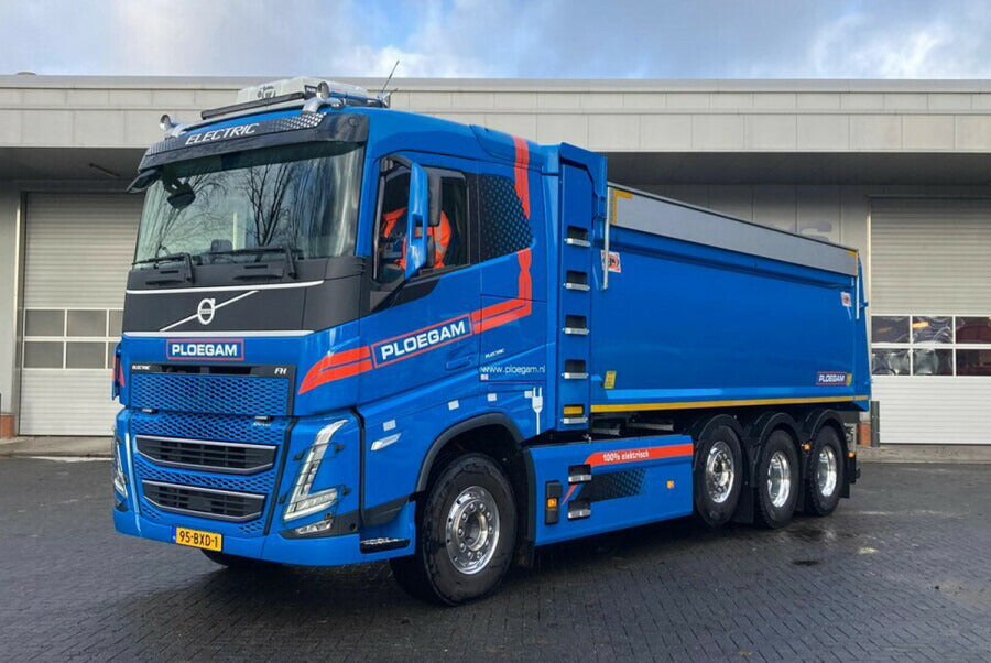 予約】2025年4-6月以降発売予定 VOLVO FH5 スリーパーキャブ 電動ダンプトラック 8X4 PLOEGAM仕様 ダンプ / W –  ラストホビー