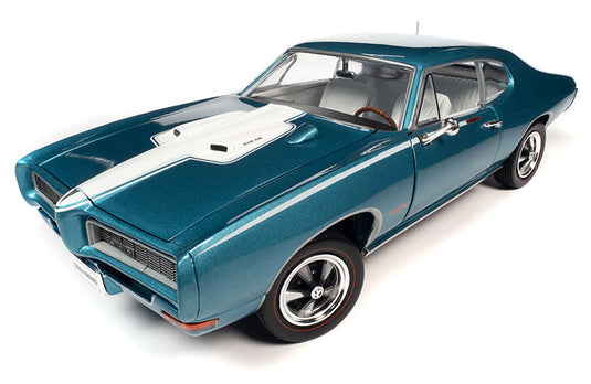1968 Pontiac GTO Hardtop - Hemmings - in Meridian Turquoise /AMEAMERICAN MUSCLE 1/18 ミニカー