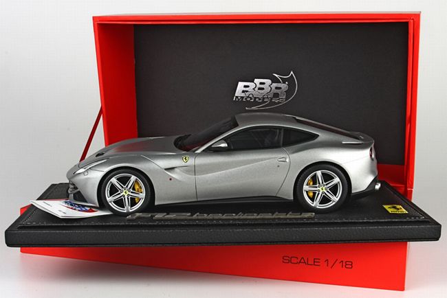 ギャラリービューアに画像をロードする, 【予約】8月以降発売予定 フェラーリ F12 Berlinettaベルリネッタ 2012 Alluminioグレー 80台限定 /BBR 1/18 レジンミニカー
