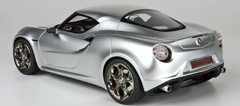 ギャラリービューアに画像をロードする, 【予約】12月以降発売予定 Alfa Romeoアルファロメオ 4C Concept Frankfurt 2011 メタリックスチール 80台限定 /BBR 1/18 レジンミニカー