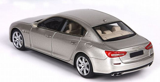 Maseratiマセラティ Quattroporte 2013 moonstone (ライトゴールド) /BBR 1/43 レジン ミニカー