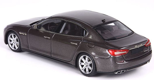 Maseratiマセラティ Quattroporte 2013 ブロンズ /BBR 1/43 レジン ミニカー
