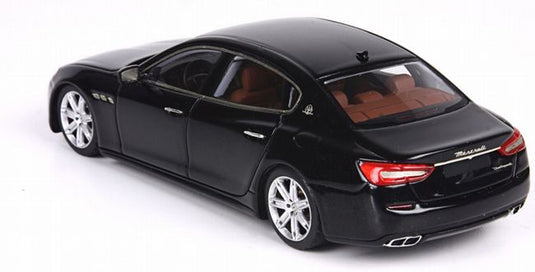 【予約】Maseratiマセラティ Quattroporte 2013 シルクブラック /BBR 1/43 レジン ミニカー