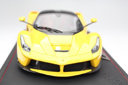 Ferrari ラ・フェラーリ Geneve AutoShow 2013 グロスイエロー/ブラックルーフ 249台限定/BBR 1/18レジンミニカー