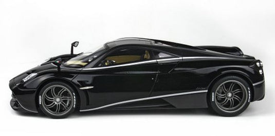 Pagani Huayraパガーニウアイラ New Edition 2013 Metallic black mica /BBR1/18 レジンミニカー