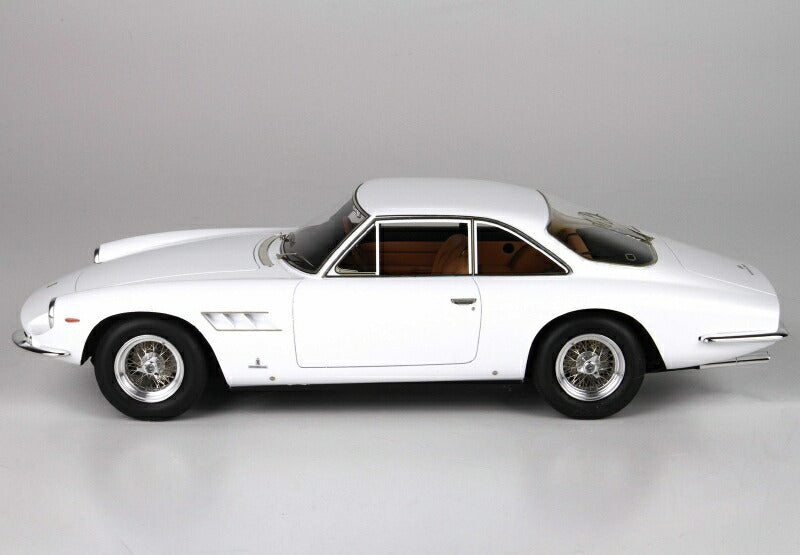 ギャラリービューアに画像をロードする, FERRARIフェラーリ 500 SUPERFAST 2 SERIES COUPE 1965 - CON VETRINA WITH SHOWCASE | WHITE /BBR 1/18 ミニカー