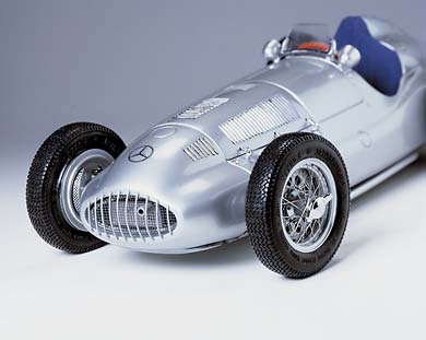 ギャラリービューアに画像をロードする, MercedesBenzメルセデス・ベンツW165 1939 M-018 /CMC ミニカー 1/18