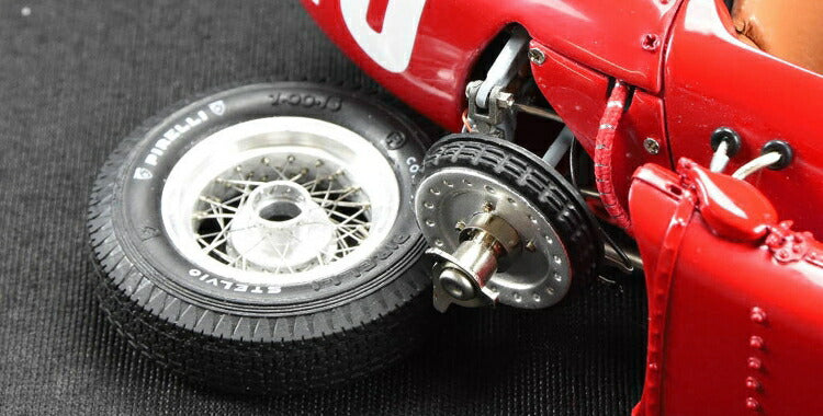 ギャラリービューアに画像をロードする, Lancia D50, 1955 GP Pau #10 Eugenio Castellotti /CMC 1/18 レジンミニカー