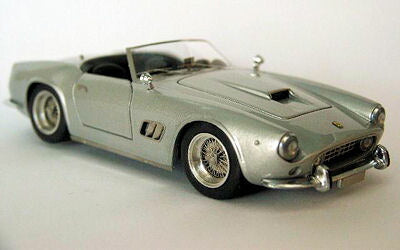 1962 フェラーリ 250 GT SWB Spyder California シルバー /ilarioイラリオ 1/43 レジン ミニカー